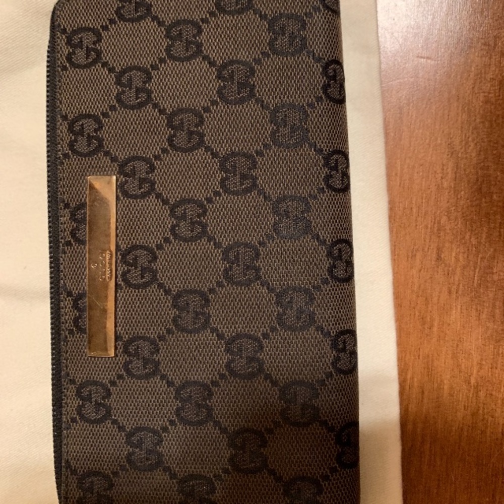 Gucci wallet! - Picture 3 of 5